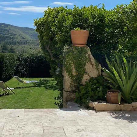 Guest house Maison Leonard Du Ventoux